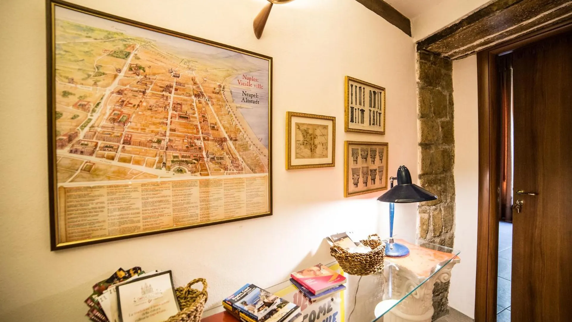 Bed and Breakfast Colonna Bed Neapol Bed & Breakfast
