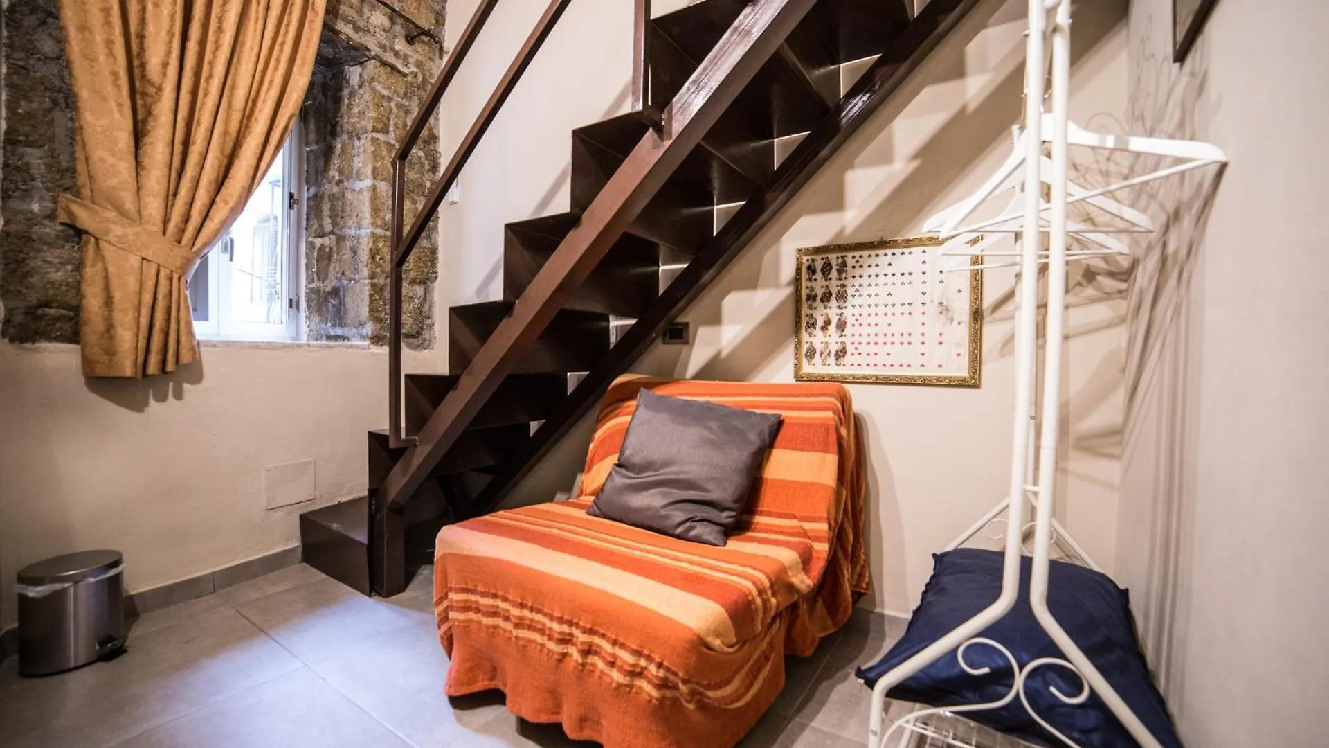 Colonna Bed Bed & Breakfast Naples