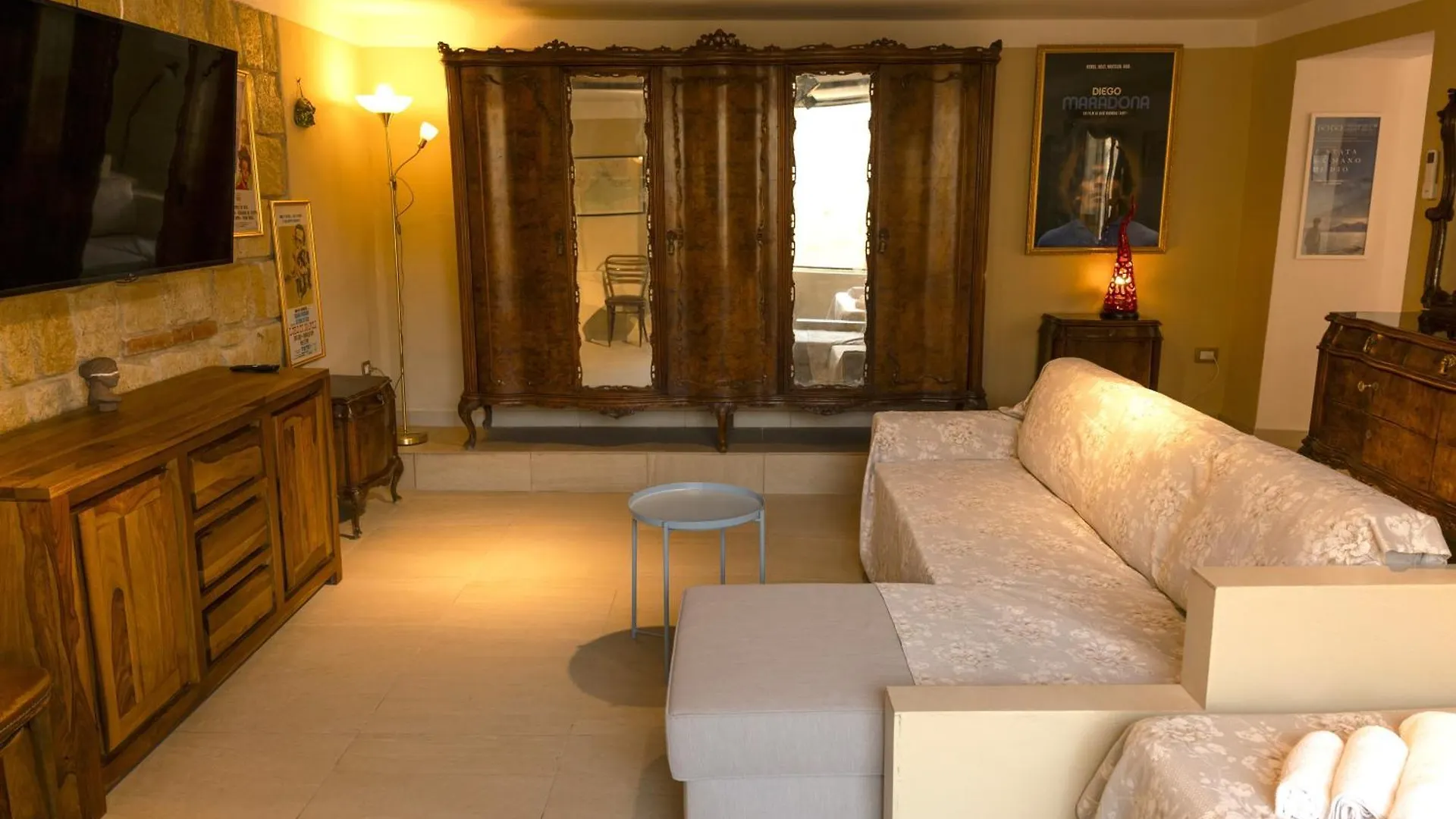 Colonna Bed Bed & Breakfast Naples