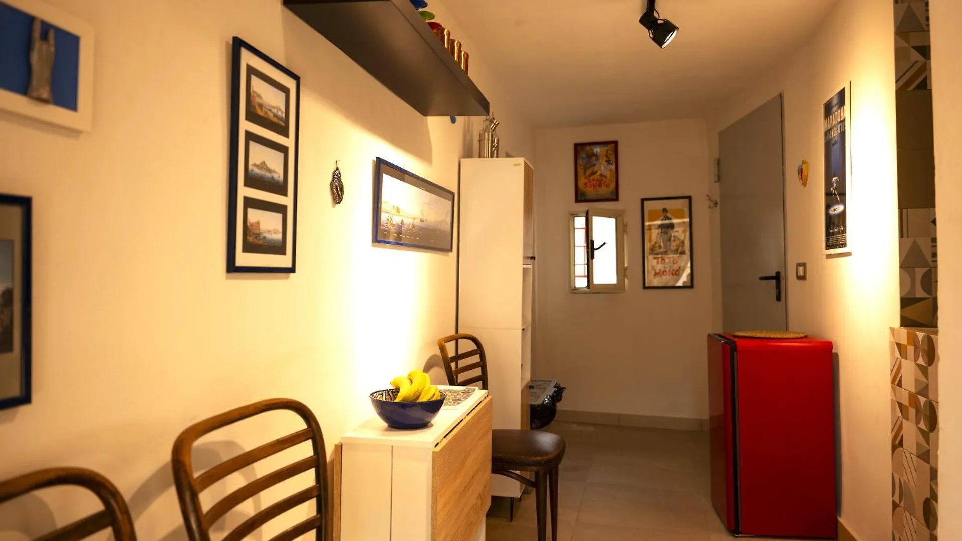 Colonna Bed Bed & Breakfast Naples 0*,