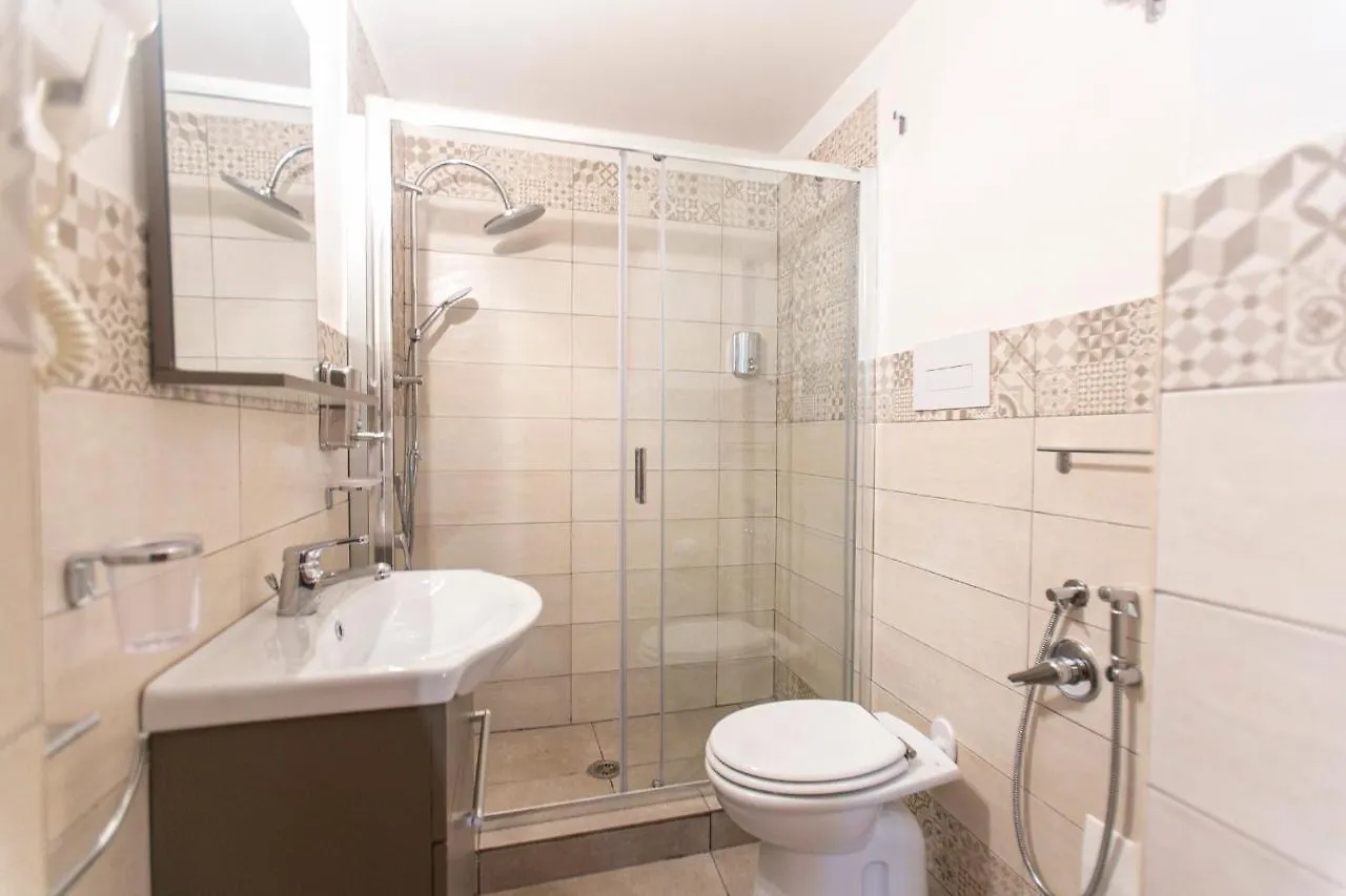 Colonna Bed Bed & Breakfast Naples 0*,