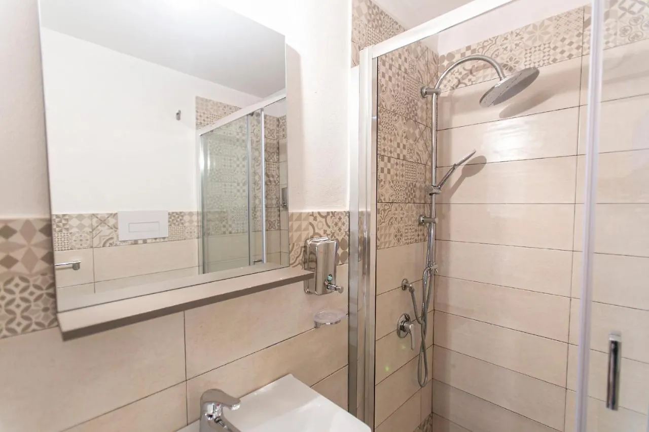 Colonna Bed Bed & Breakfast Naples 0*,  Italy