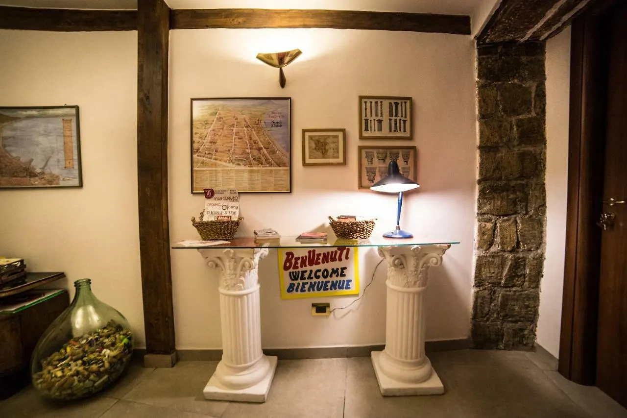 Colonna Bed Bed & Breakfast Naples
