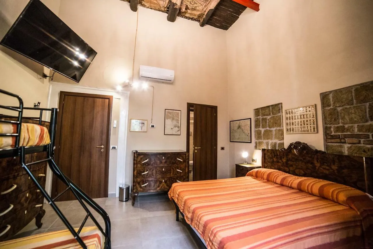 Colonna Bed Bed & Breakfast Naples
